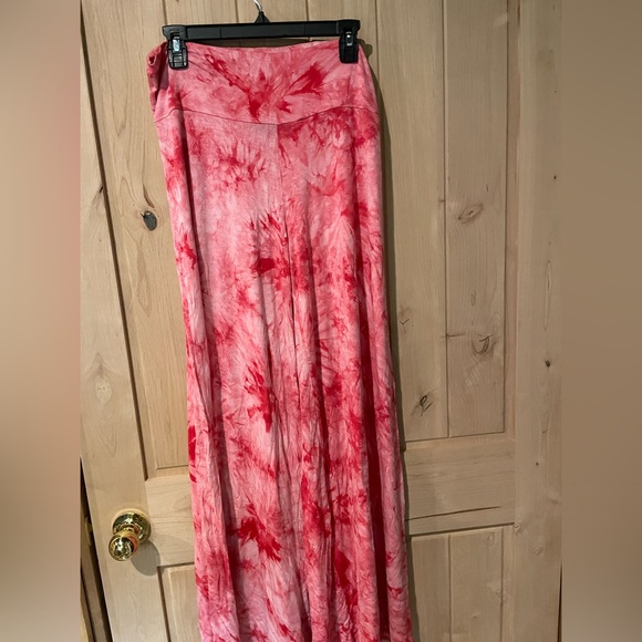 Johnny pants. XXL. EUC   Beautiful reddish/orange tye dye. Super soft & flowy. - Picture 3 of 3